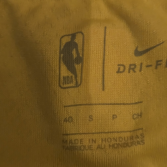 Nike Swingman LeBron James Jersey - Picture 4 of 6